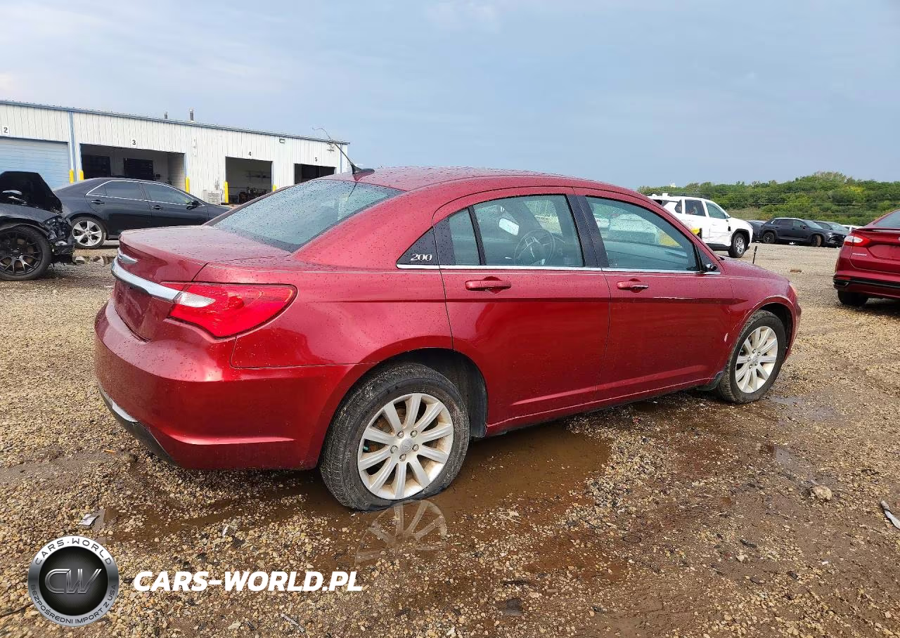 2013 Chrysler 200 Touring VIN:1C3CCBBB9DN679309 - 3