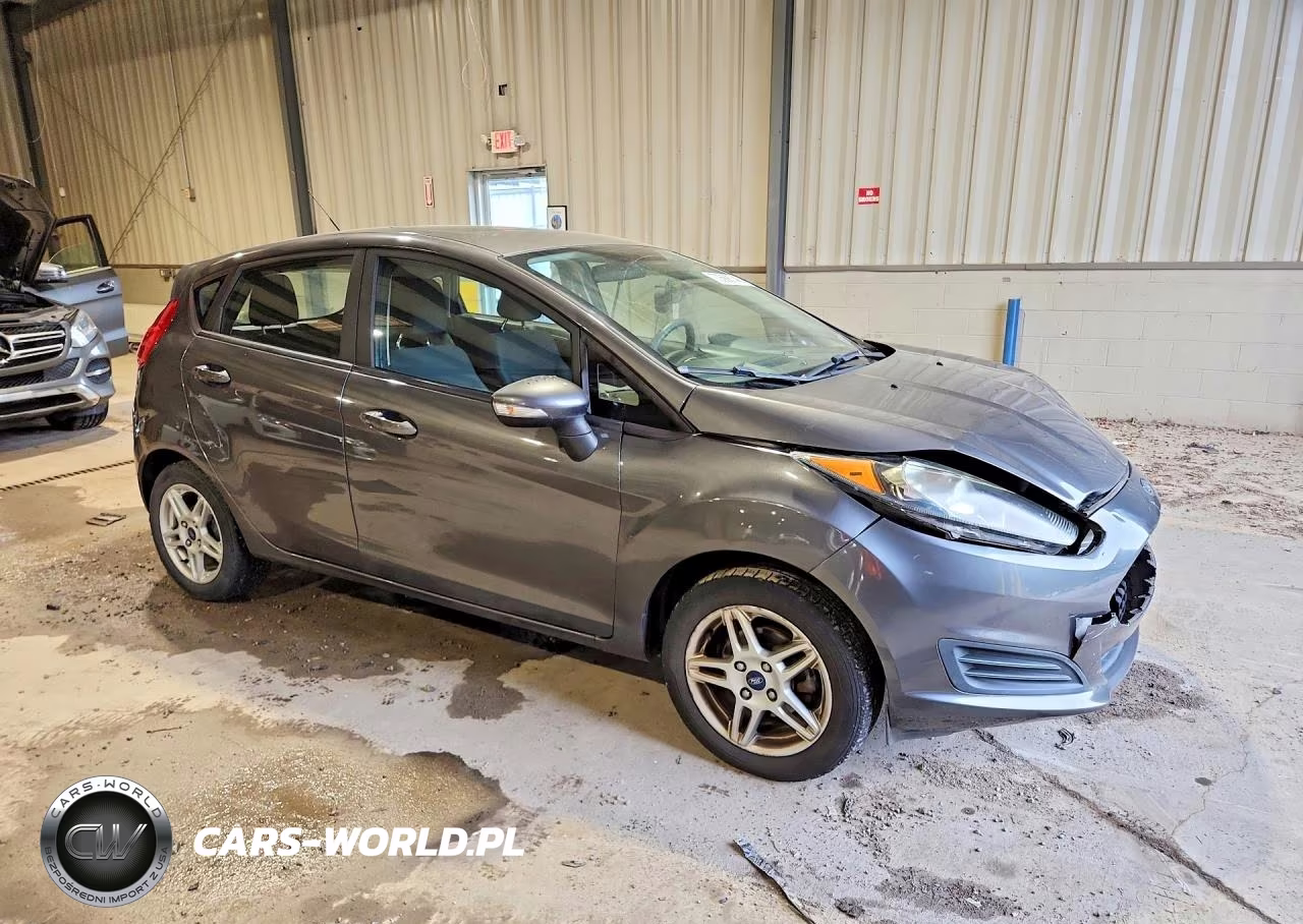 2018 Ford Fiesta Se VIN:3FADP4EJ4JM123438 - 4