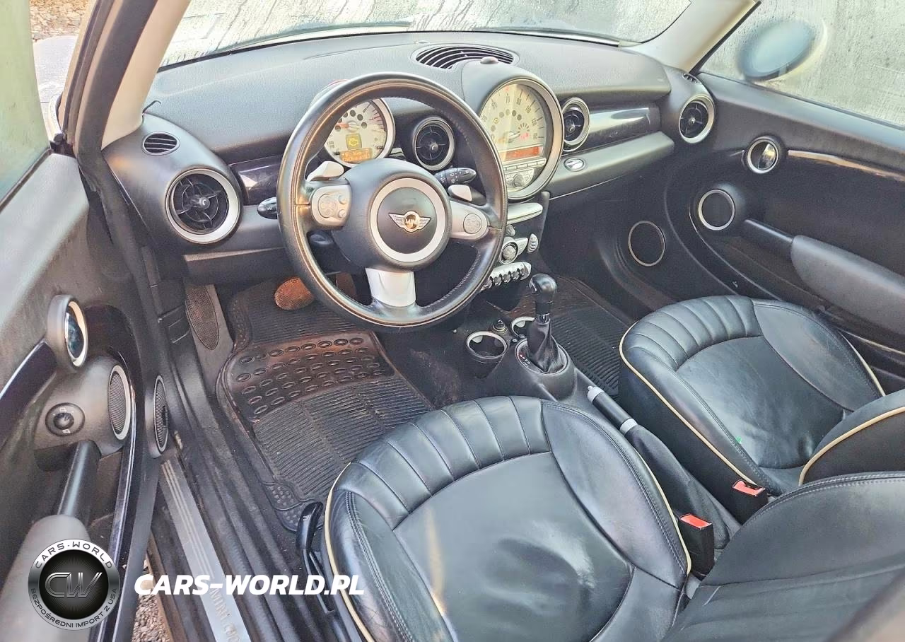 2008 Mini Cooper VIN:WMWMF33558TT62860 - 8