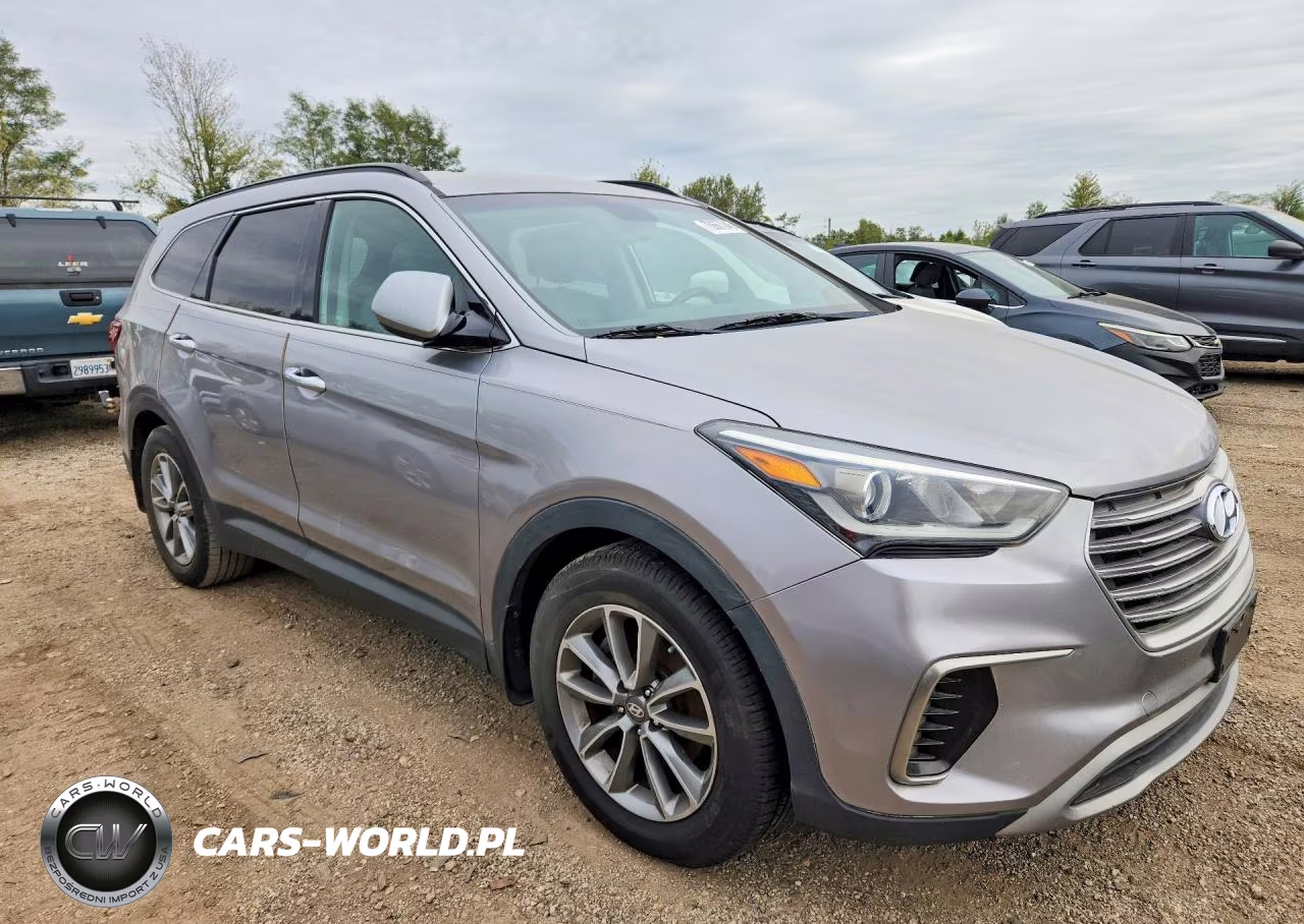 2018 Hyundai Santa Fe Se VIN:KM8SMDHFXJU294932 - 4