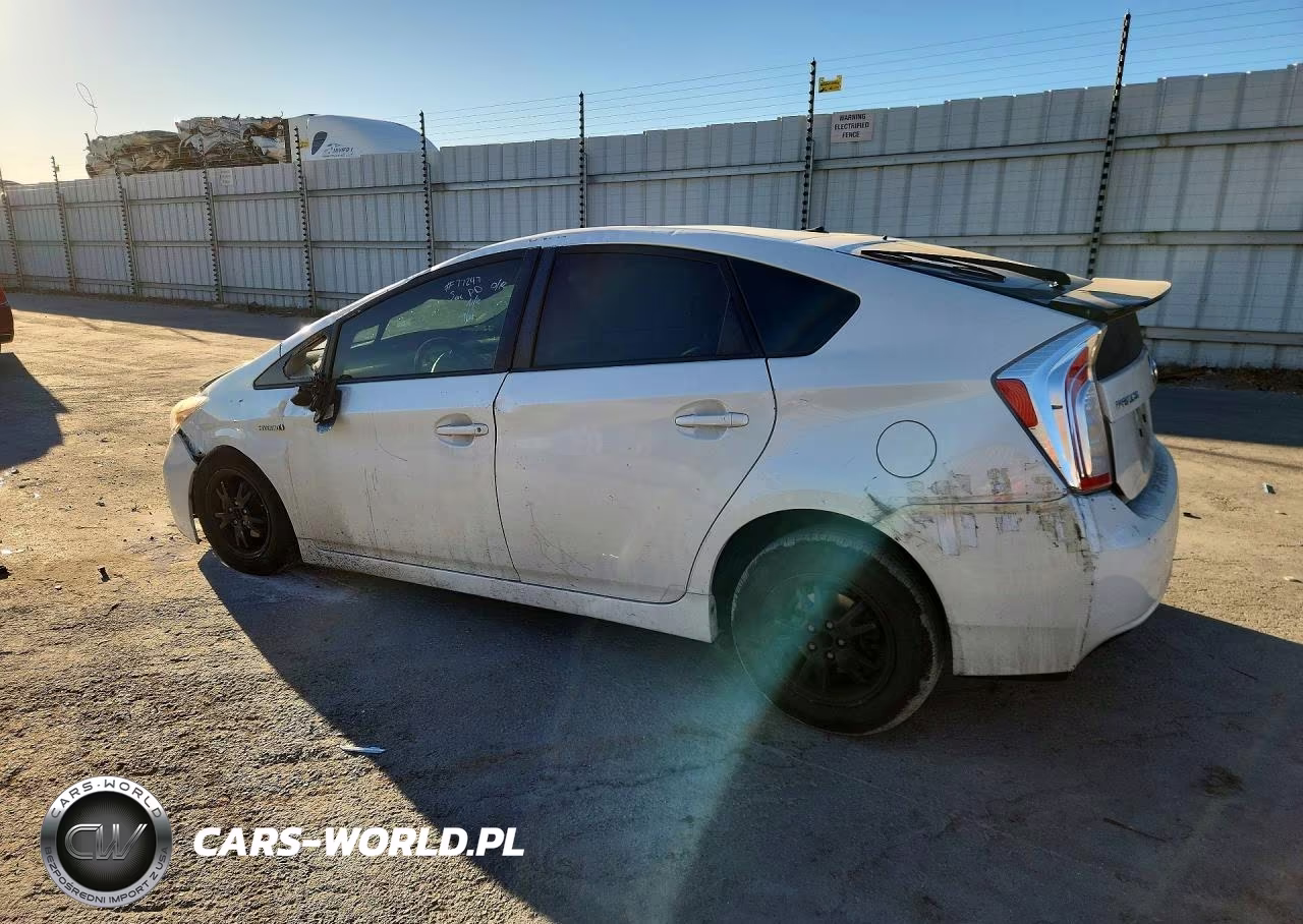 2015 Toyota Prius Three VIN:JTDKN3DU1F0420173 - 2
