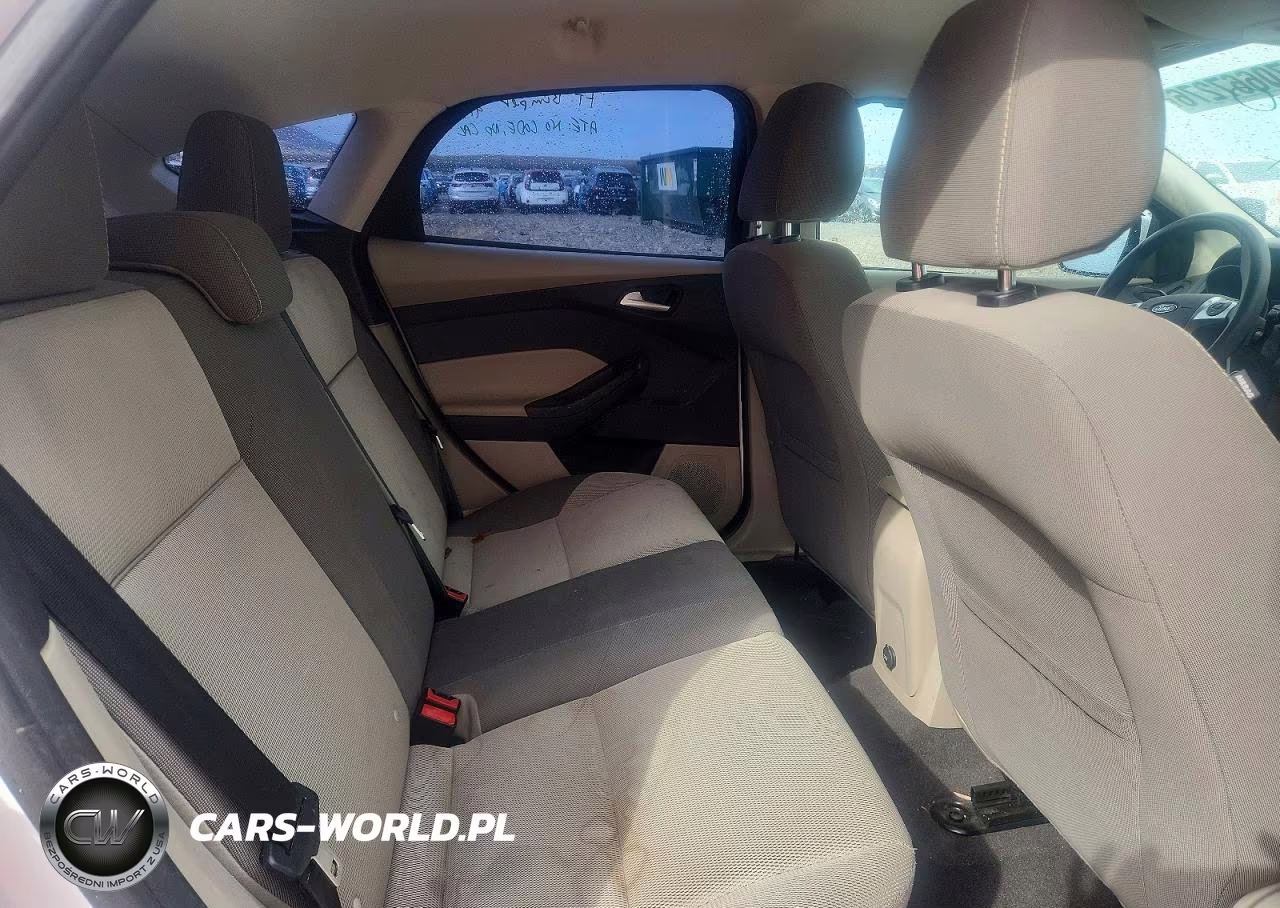 2014 Ford Focus Se VIN:1FADP3K27EL305729 - 10