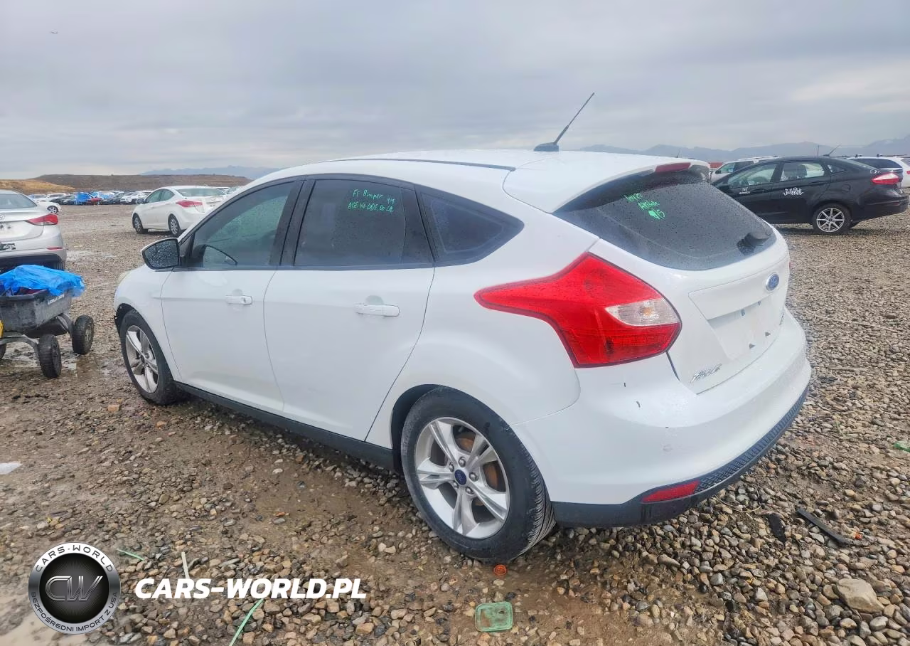 2014 Ford Focus Se VIN:1FADP3K27EL305729 - 2