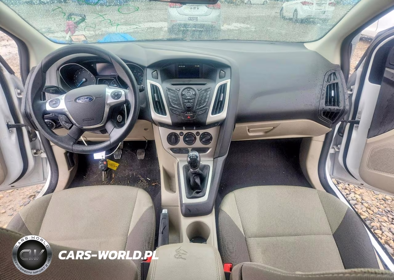 2014 Ford Focus Se VIN:1FADP3K27EL305729 - 8