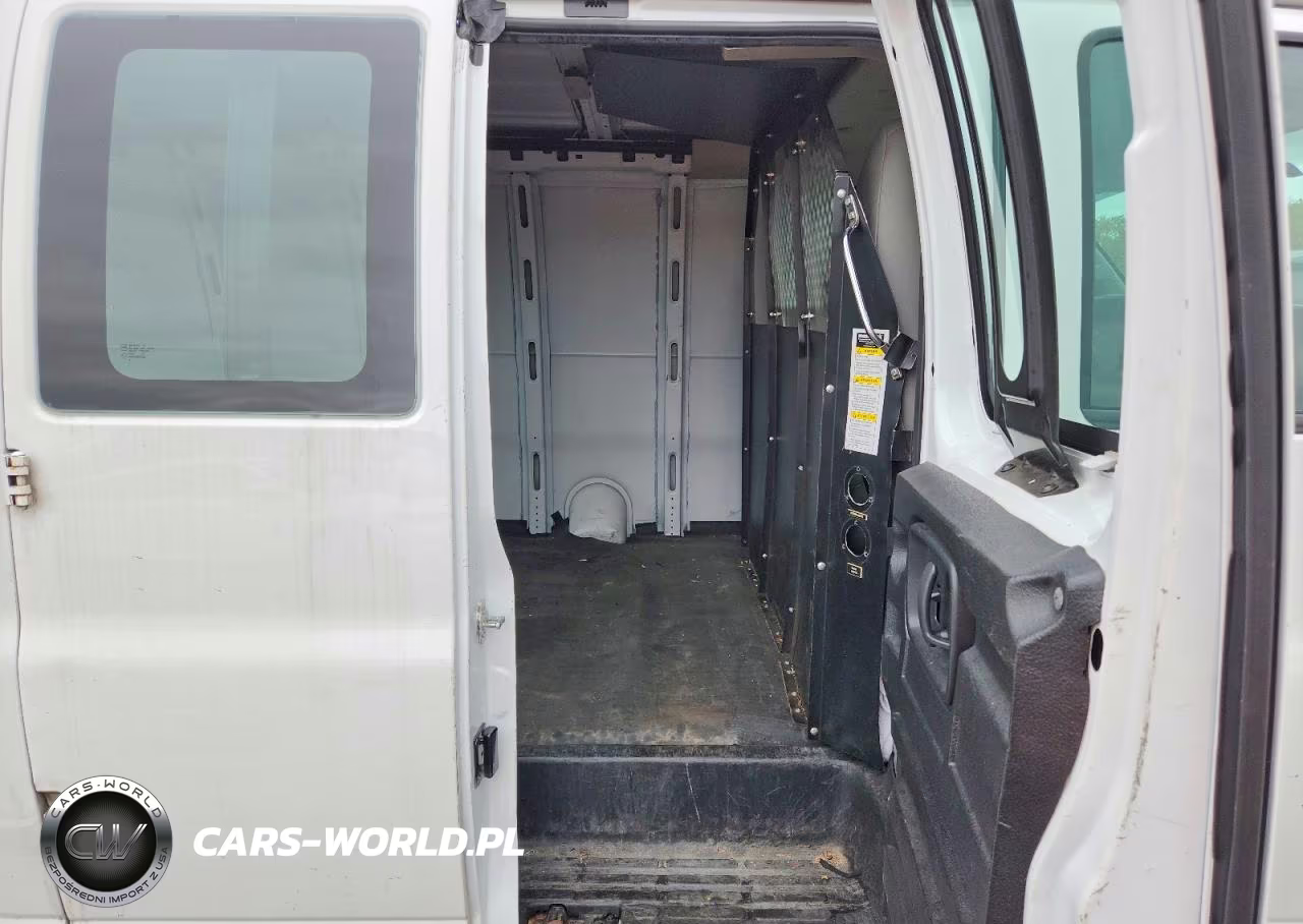 2019 Chevrolet Express G3500 VIN:1GCZGGFP8K1174069 - 11