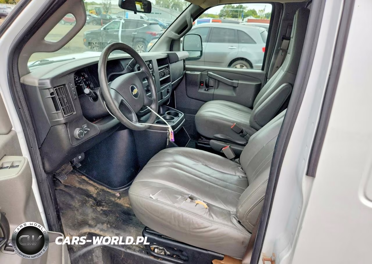 2019 Chevrolet Express G3500 VIN:1GCZGGFP8K1174069 - 7