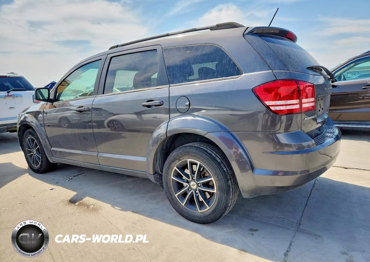 2018 Dodge Journey Se VIN:3C4PDCAB3JT310975 - 2