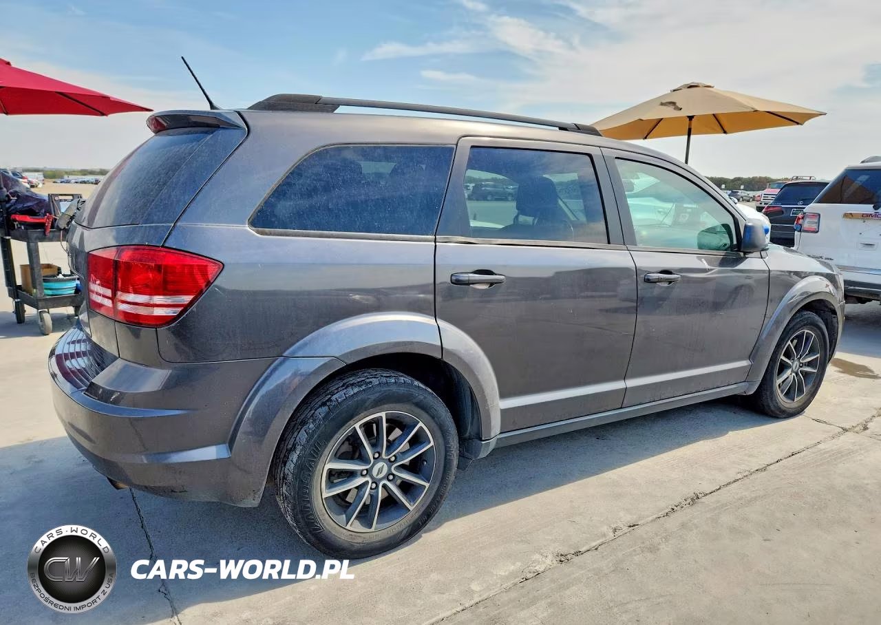 2018 Dodge Journey Se VIN:3C4PDCAB3JT310975 - 3