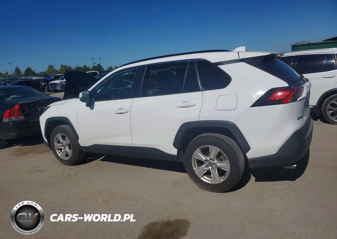 2021 Toyota Rav4 Xle VIN:2T3P1RFV9MC173778 - 2