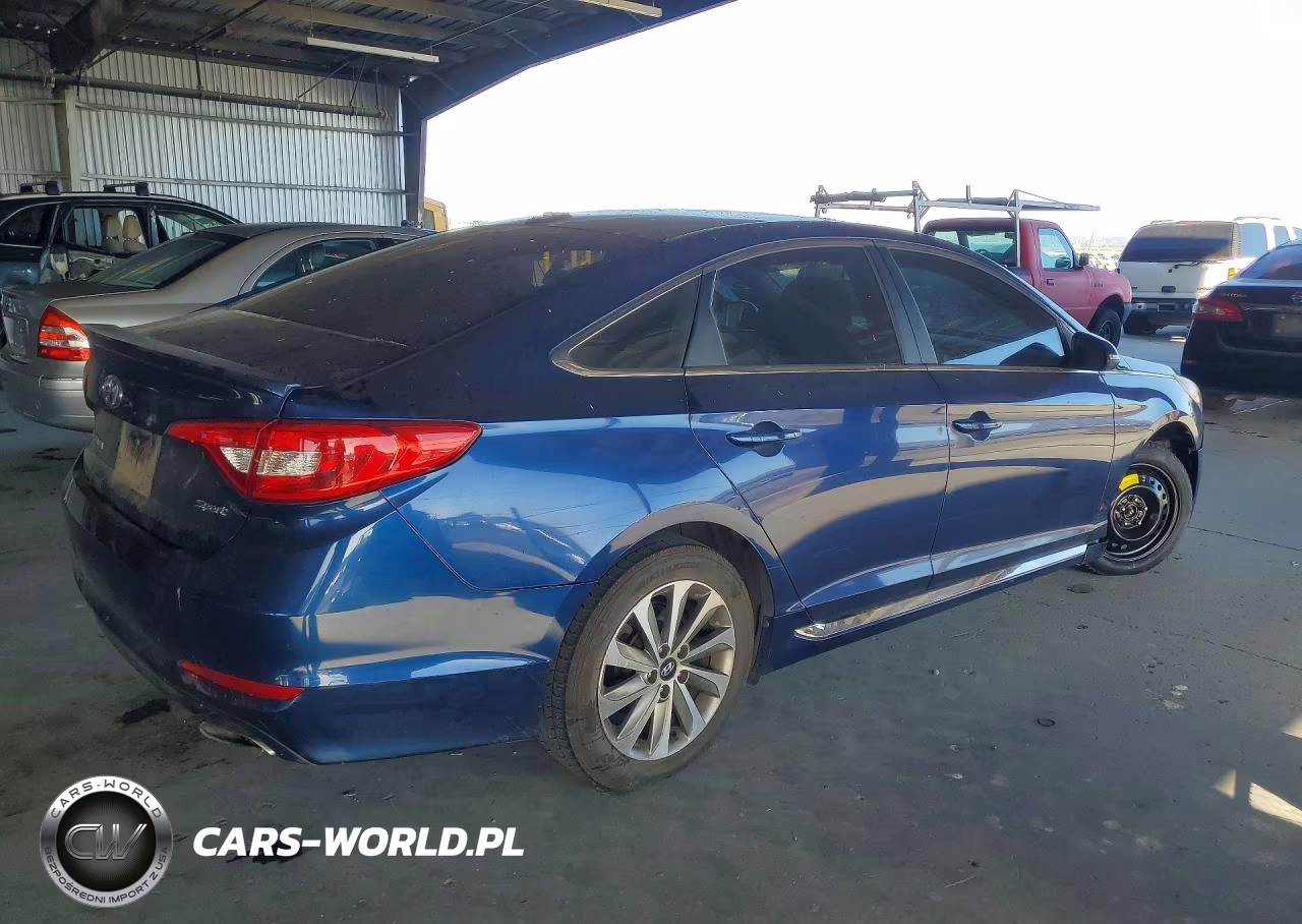 2016 Hyundai Sonata Sport VIN:5NPE34AF0GH315594 - 3