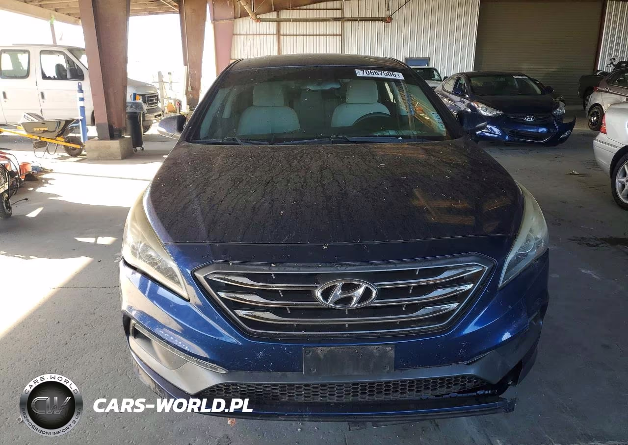 2016 Hyundai Sonata Sport VIN:5NPE34AF0GH315594 - 5