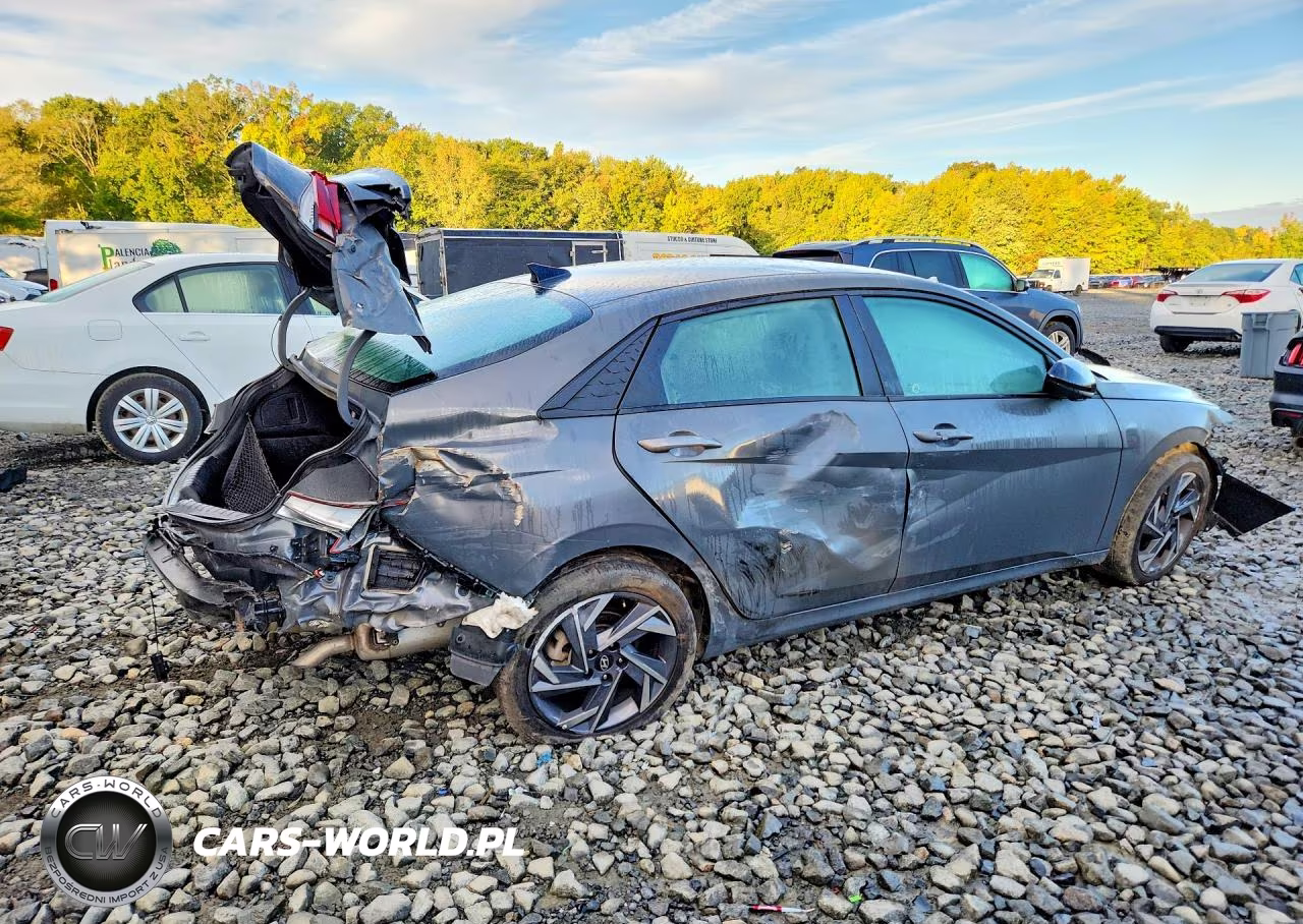 2025 Hyundai Elantra Sel Sport VIN:KMHLM4DG0SU928611 - 3