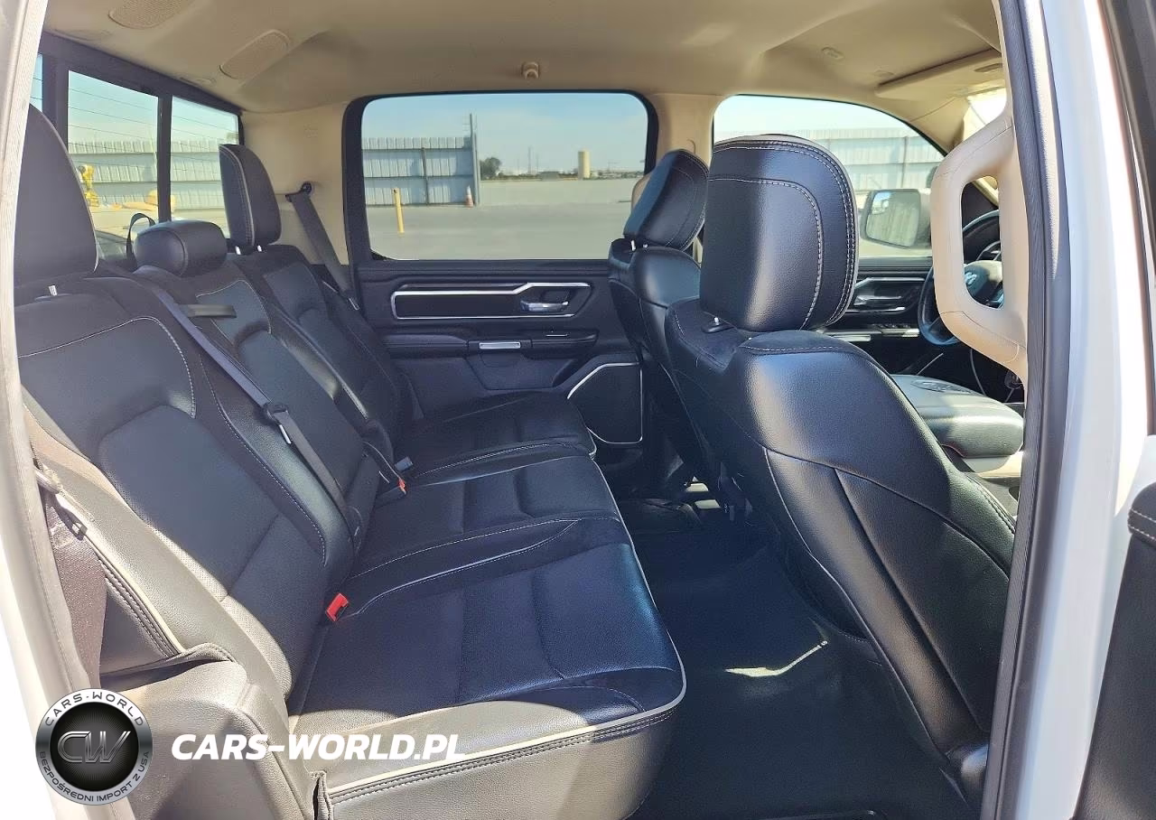 2021 Ram 1500 Laramie VIN:1C6SRFJT9MN792997 - 10