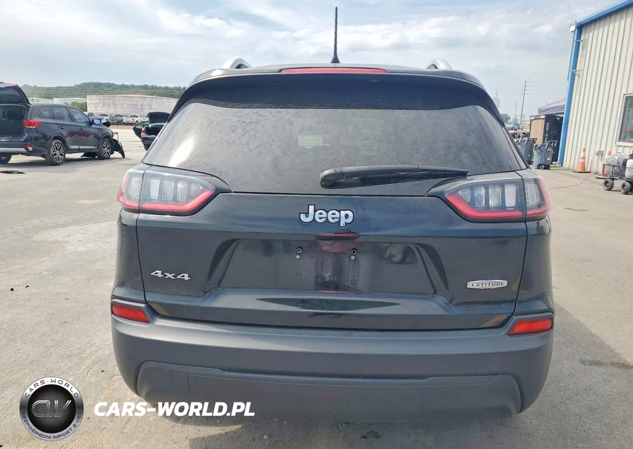 2019 Jeep Cherokee Latitude VIN:1C4PJMCB5KD232413 - 6