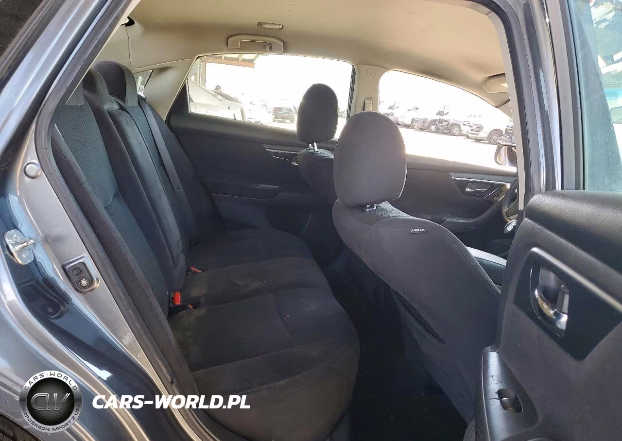 2014 Nissan Altima 2.5 S VIN:1N4AL3AP3EN359464 - 10