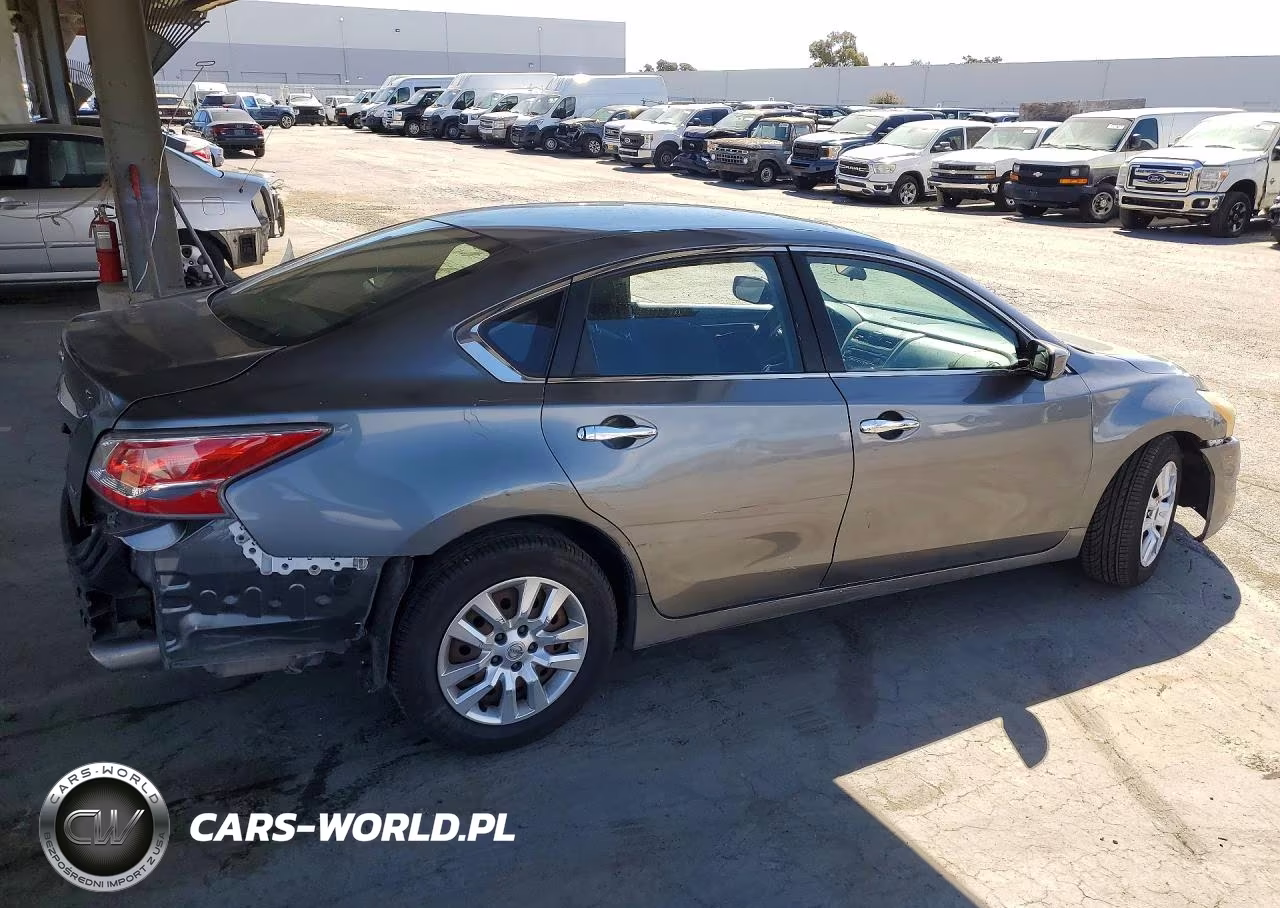 2014 Nissan Altima 2.5 S VIN:1N4AL3AP3EN359464 - 3