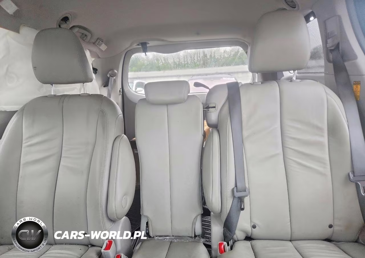 2014 Toyota Sienna Xle 8-Passenger VIN:5TDYK3DC4ES522766 - 10