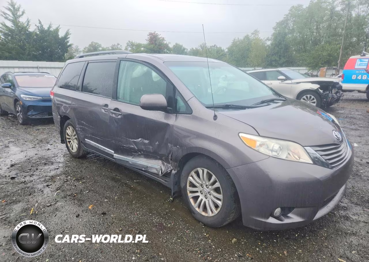 2014 Toyota Sienna Xle 8-Passenger VIN:5TDYK3DC4ES522766 - 4