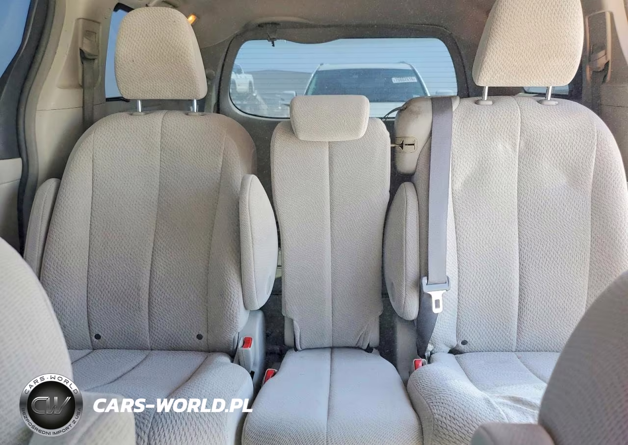 2011 Toyota Sienna Le VIN:5TDKK3DC7BS149255 - 10