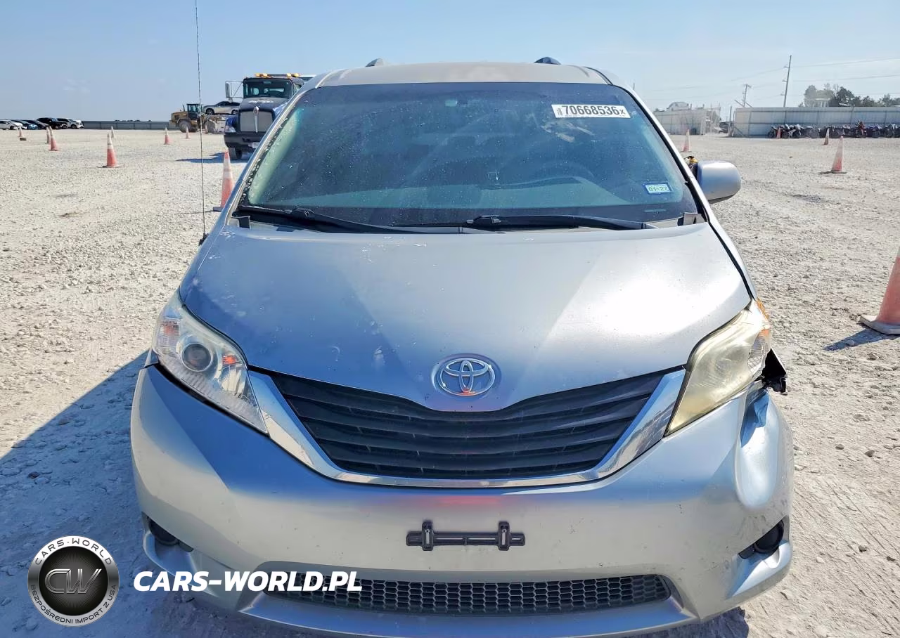 2011 Toyota Sienna Le VIN:5TDKK3DC7BS149255 - 5