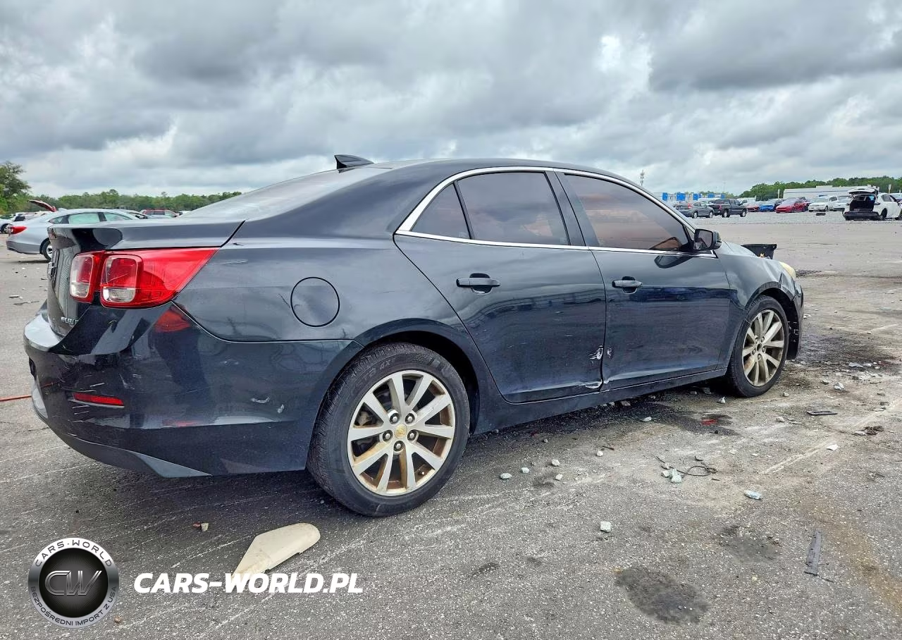 2015 Chevrolet Malibu 2Lt VIN:1G11D5SL5FF206586 - 3