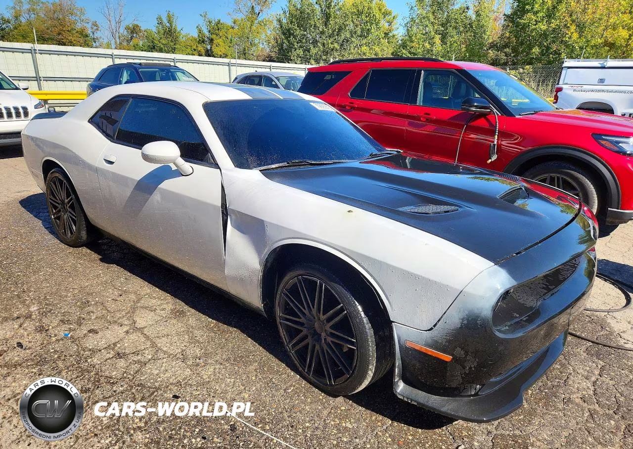 2016 Dodge Challenger Sxt VIN:2C3CDZAG7GH201258 - 4