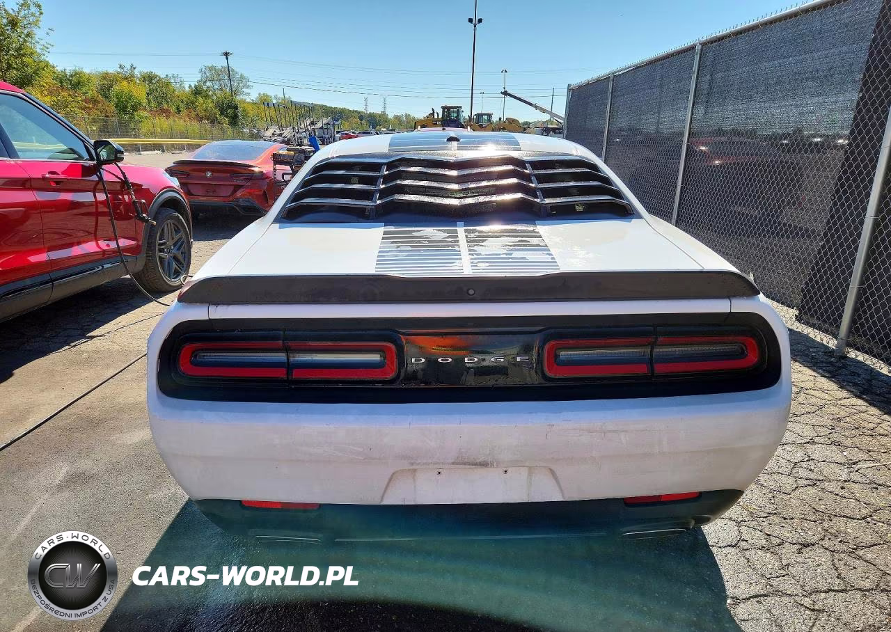 2016 Dodge Challenger Sxt VIN:2C3CDZAG7GH201258 - 6