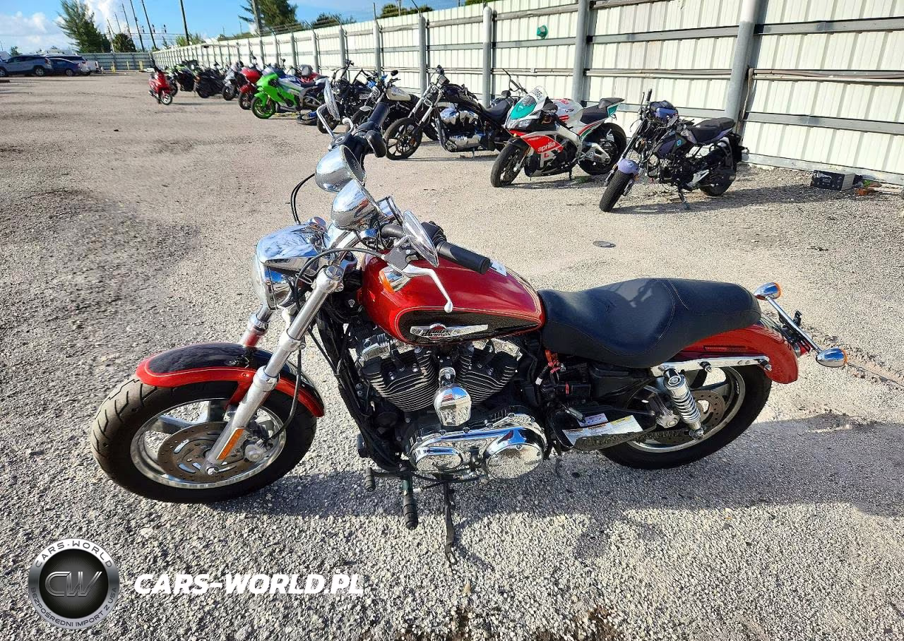 2013 Harley-Davidson Xl1200 C VIN:1HD1CT319DC401356 - 3