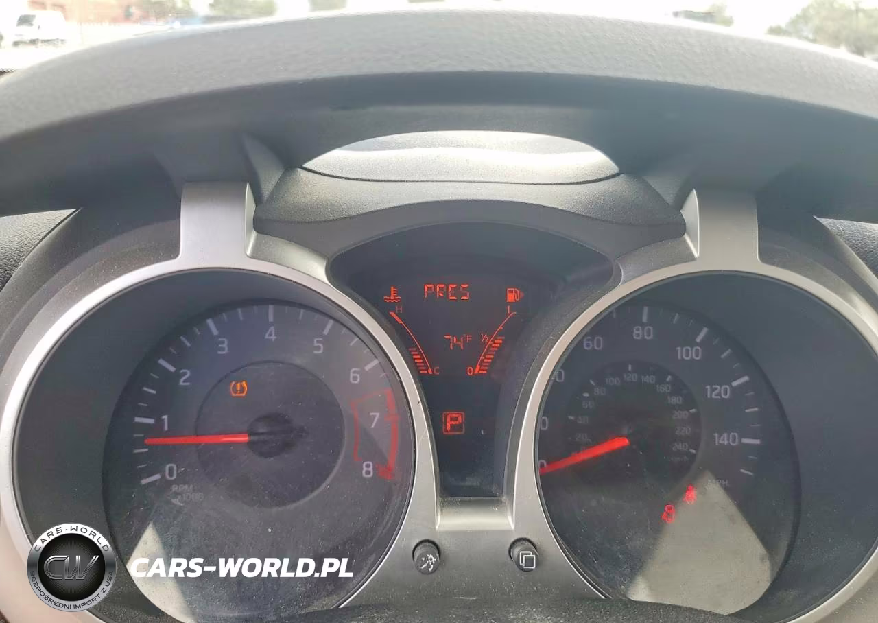 2012 Nissan Juke S VIN:JN8AF5MR7CT111192 - 9