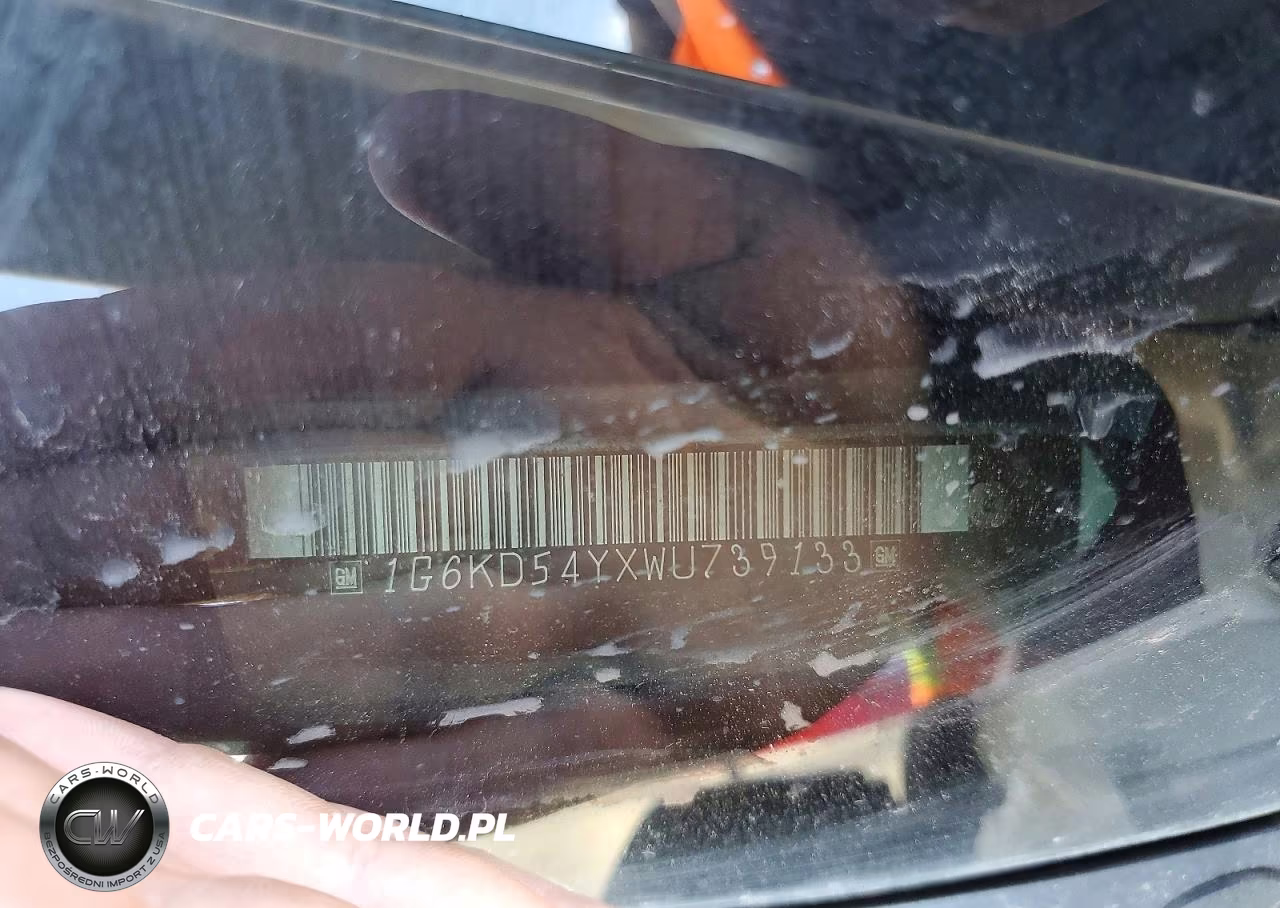 1998 Cadillac Deville VIN:1G6KD54YXWU739133 - 12