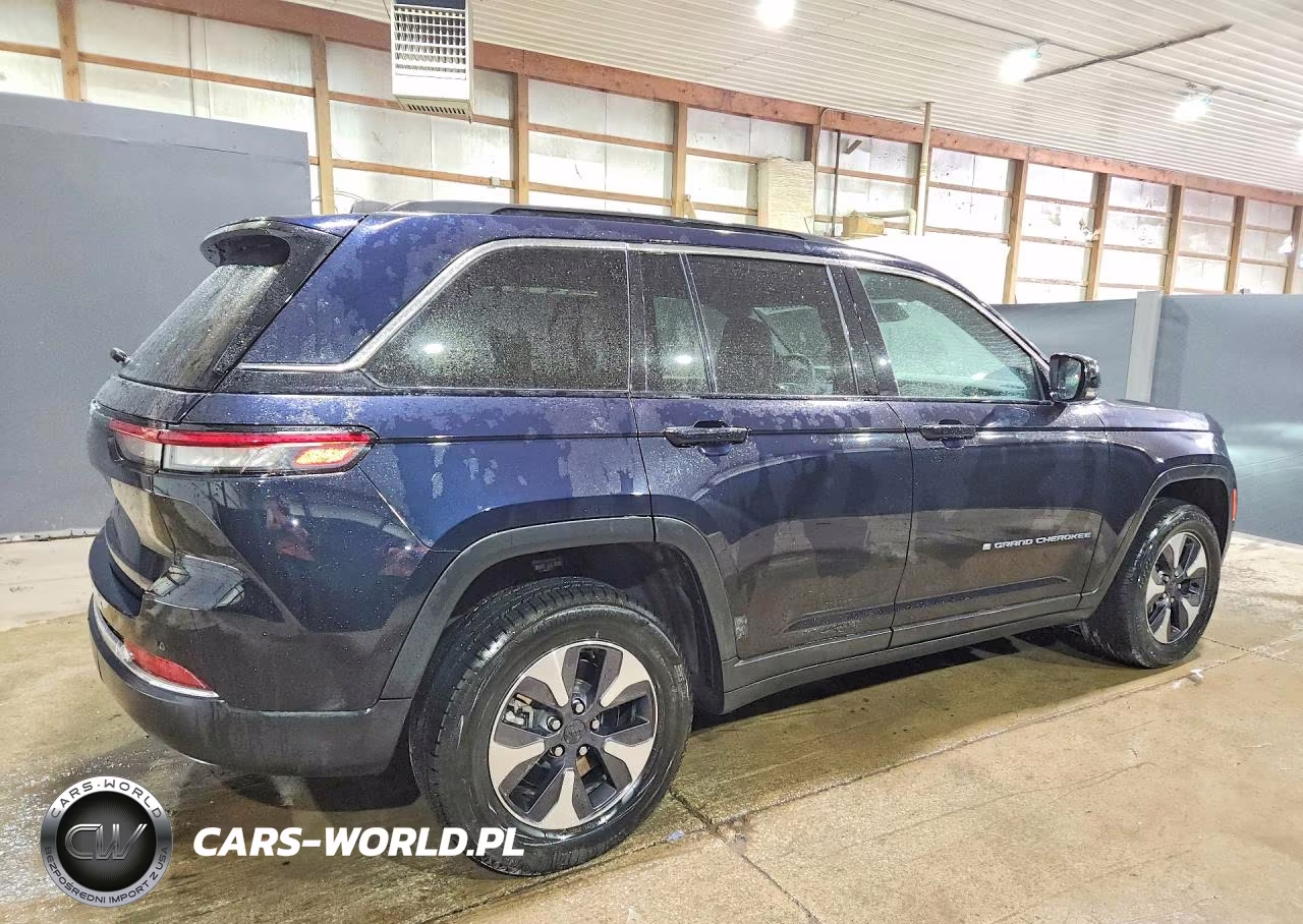 2024 Jeep Grand Cherokee Limited 4Xe VIN:1C4RJYB60RC142719 - 3
