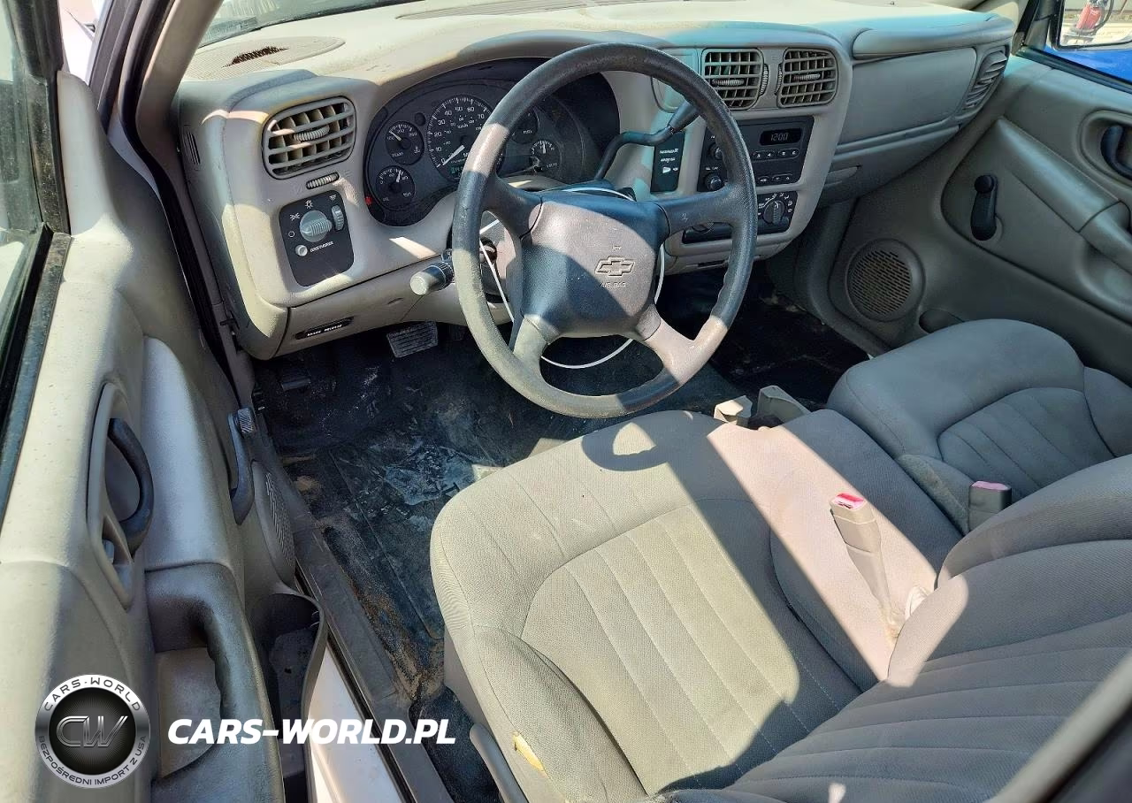 2003 Chevrolet S-10 VIN:1GCCS14H938105090 - 8
