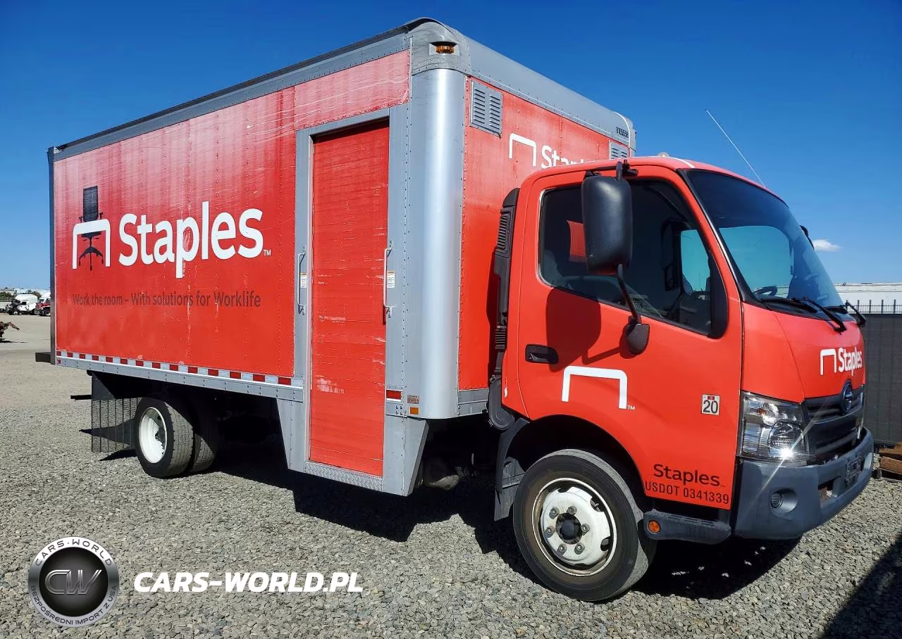 2018 Hino 195 Box Truck VIN:JHHSDM2H4JK006376 - 4