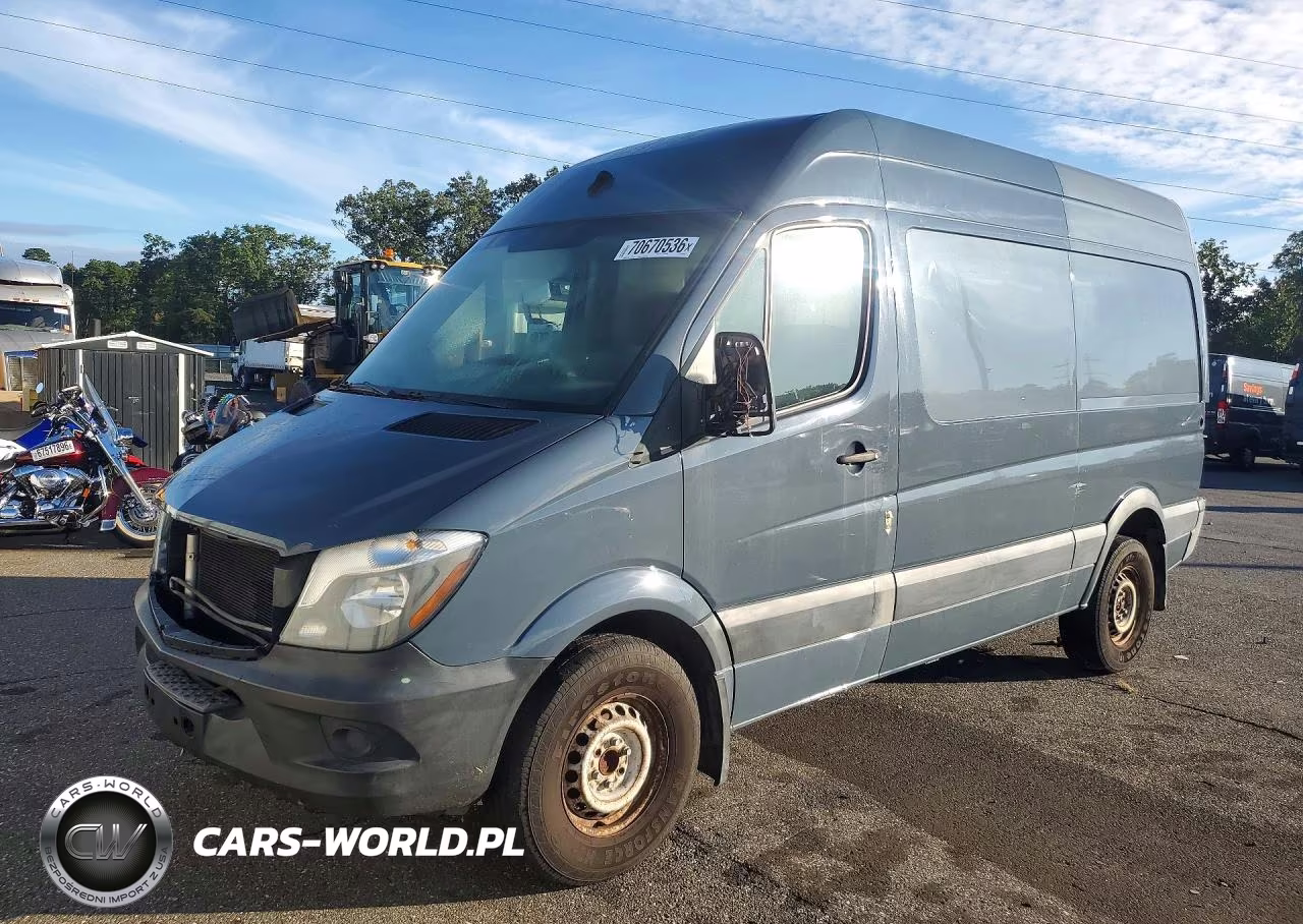 2018 Mercedes Benz Sprinter 2500 Delivery Van VIN:WD3PE7CD6JP637680 - 1