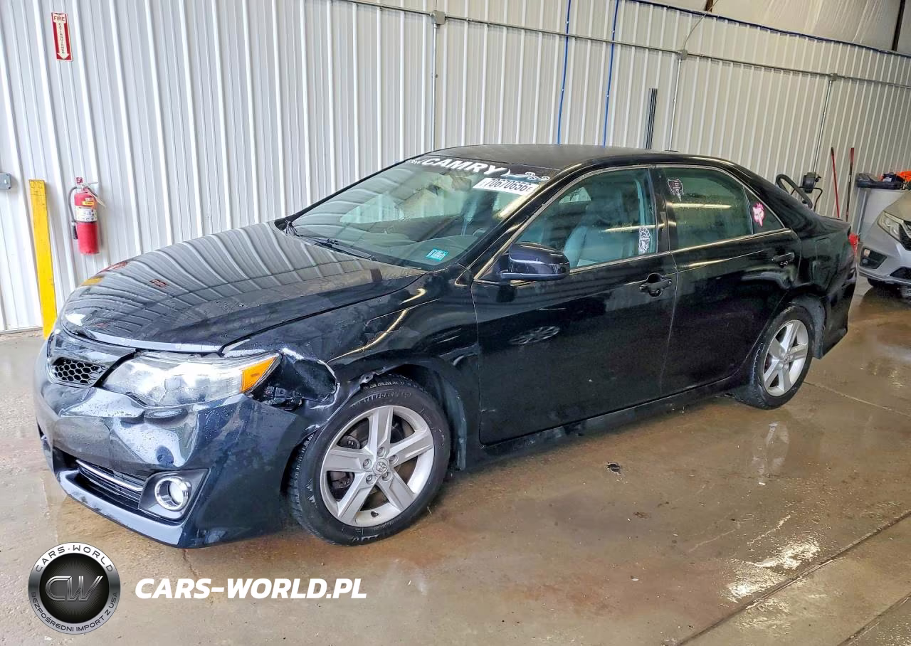 2012 Toyota Camry Se – zdjęcie 1 z 12