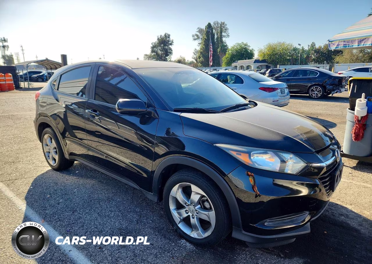 2017 Honda Hr-V Lx VIN:3CZRU5H35HG707474 - 4