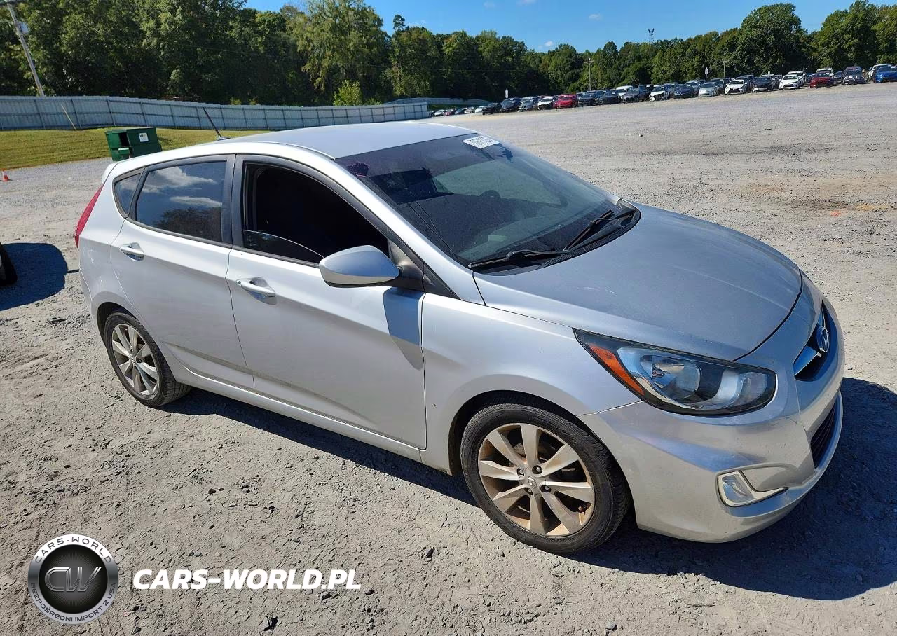 2012 Hyundai Accent Gls VIN:KMHCU5AE3CU006280 - 4