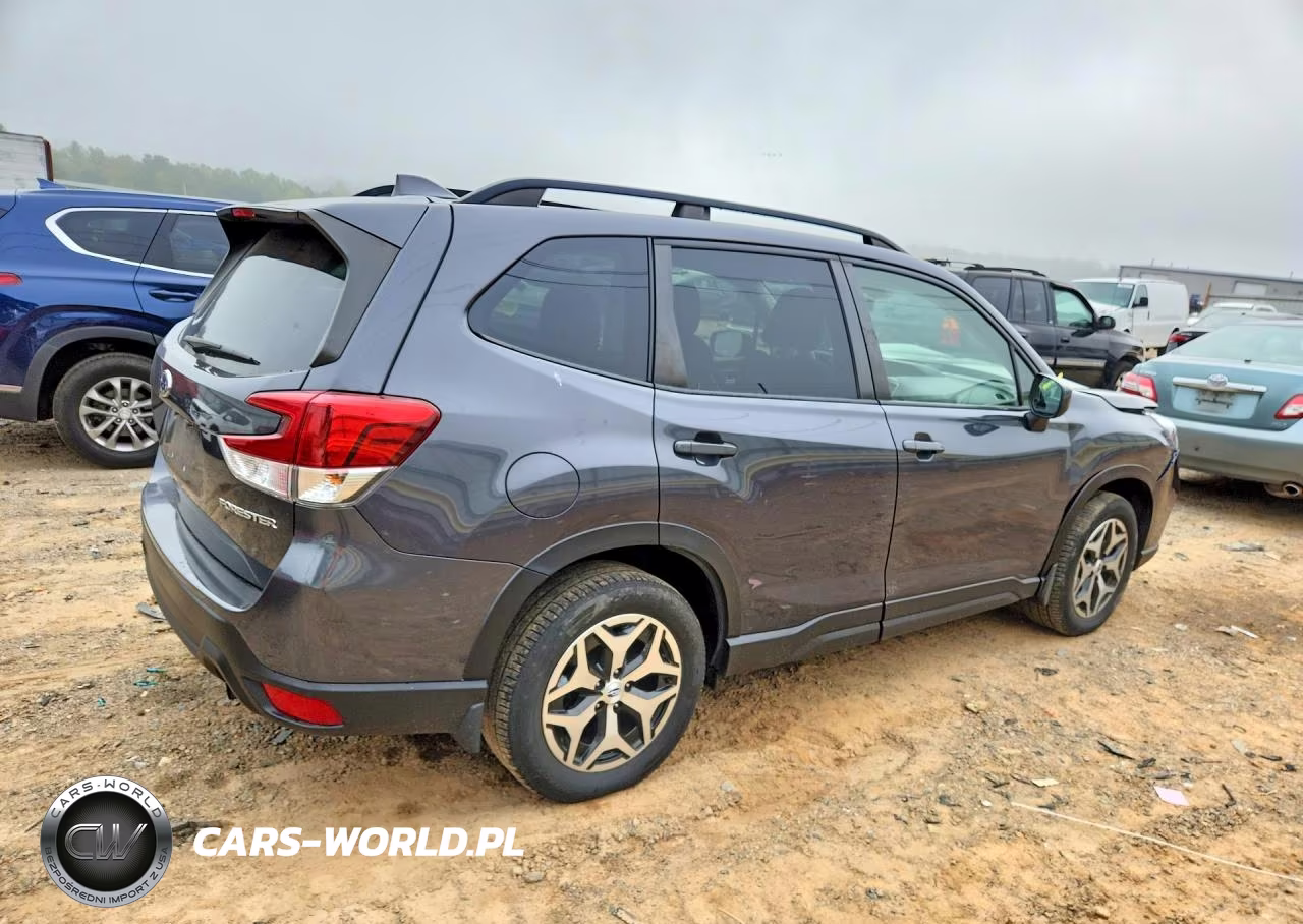 2020 Subaru Forester Premium VIN:JF2SKAJC8LH417388 - 3