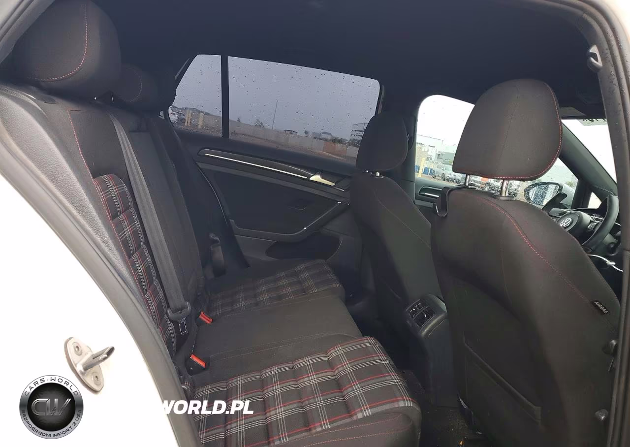 2015 Volkswagen Gti VIN:3VW4T7AU1FM091799 - 10