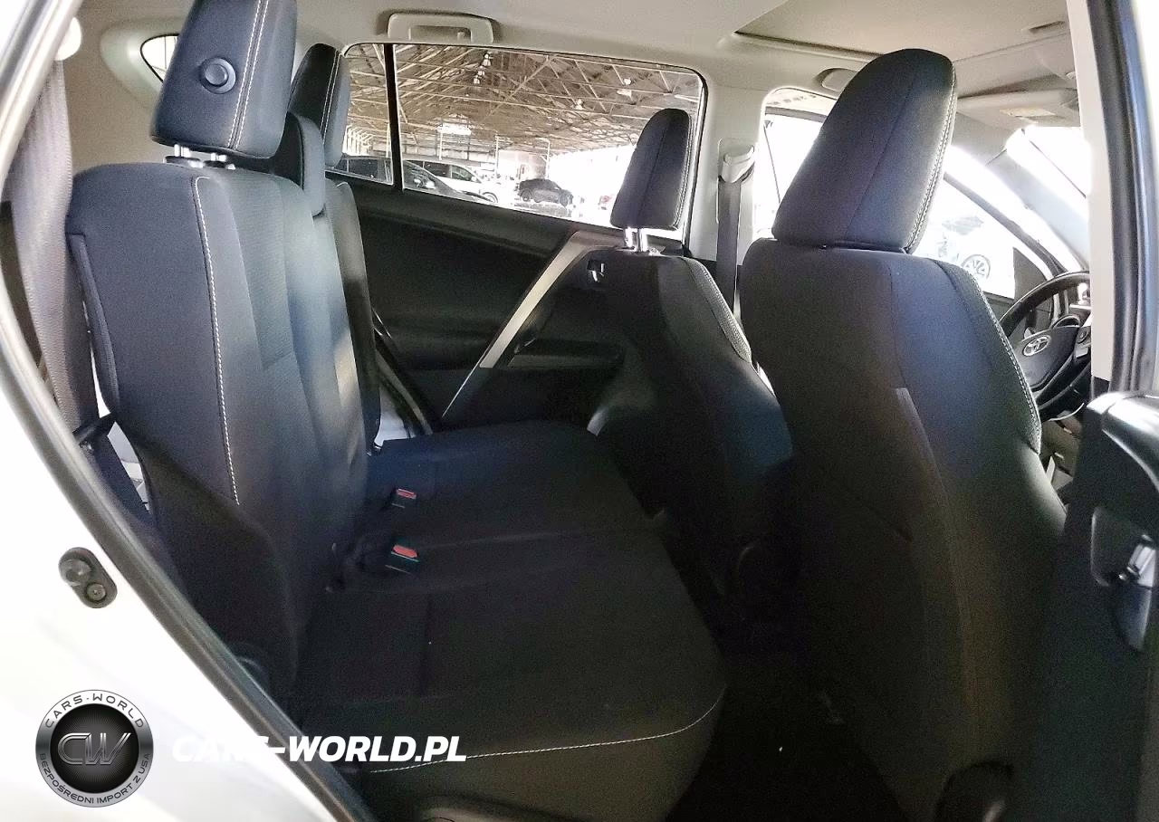 2018 Toyota Rav4 Xle VIN:JTMWFREV6JJ737331 - 10