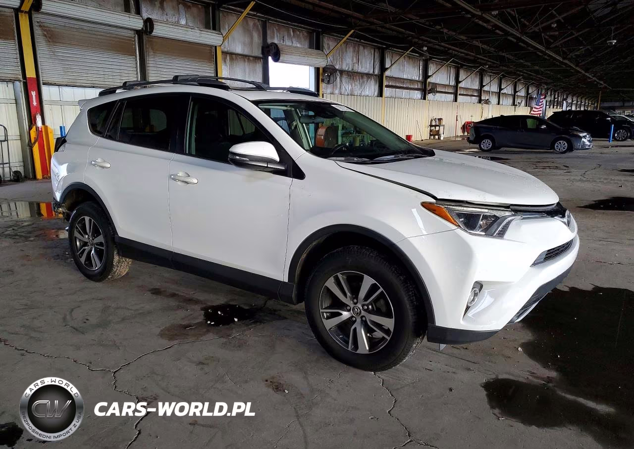 2018 Toyota Rav4 Xle VIN:JTMWFREV6JJ737331 - 4