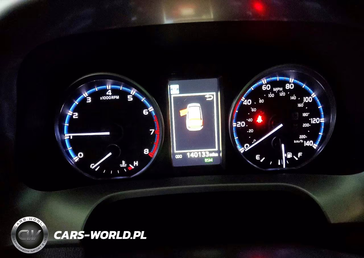2018 Toyota Rav4 Xle VIN:JTMWFREV6JJ737331 - 9