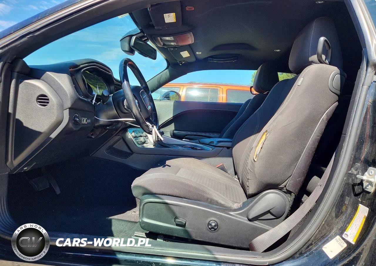 2019 Dodge Challenger Sxt VIN:2C3CDZAG8KH687734 - 7