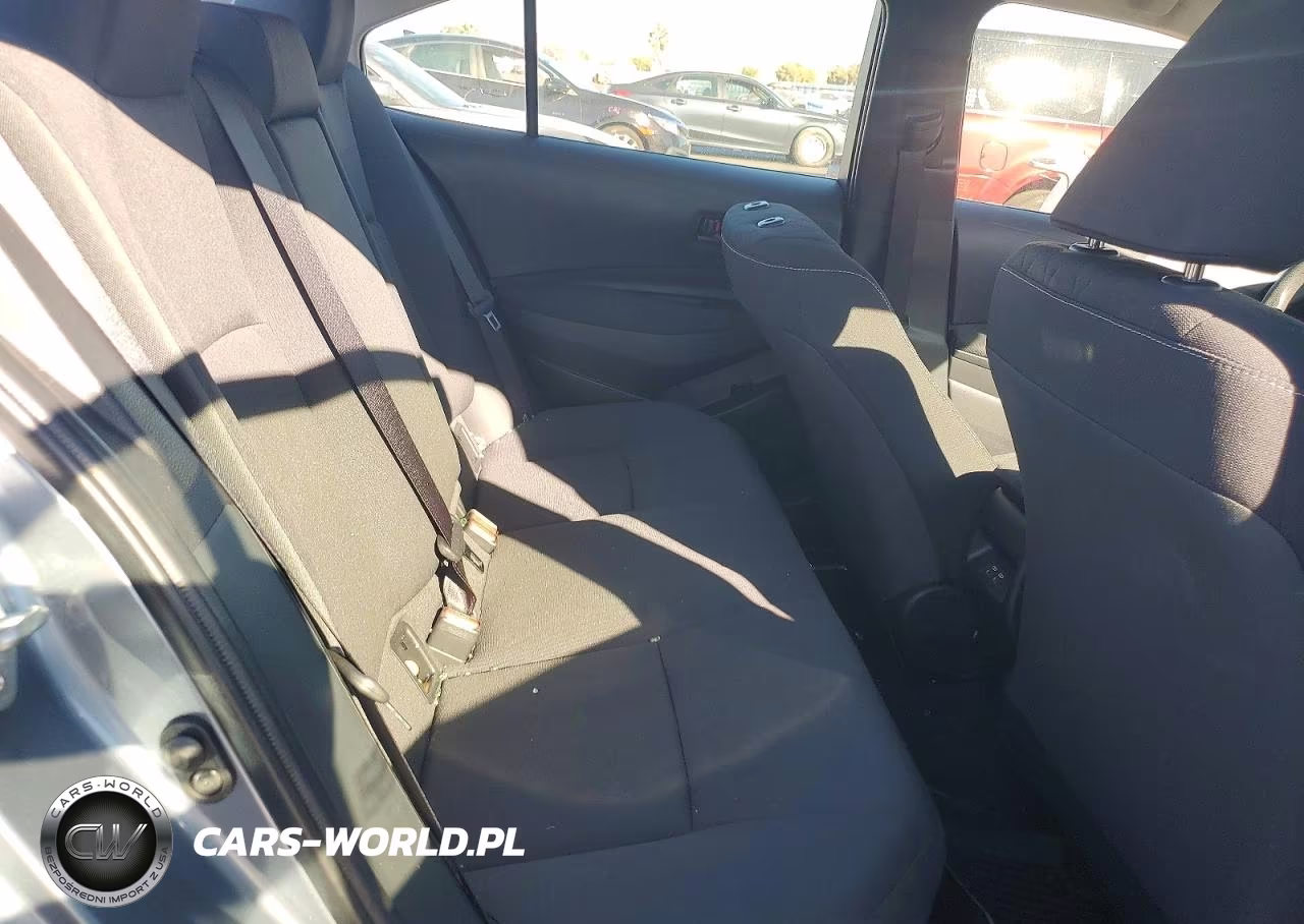 2025 Toyota Corolla Hybrid Le VIN:JTDBCMFE0S3069170 - 10