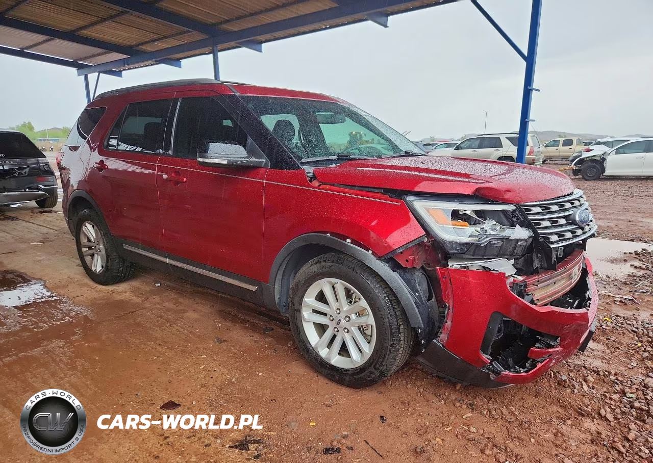 2017 Ford Explorer Xlt VIN:1FM5K7D88HGD55957 - 4