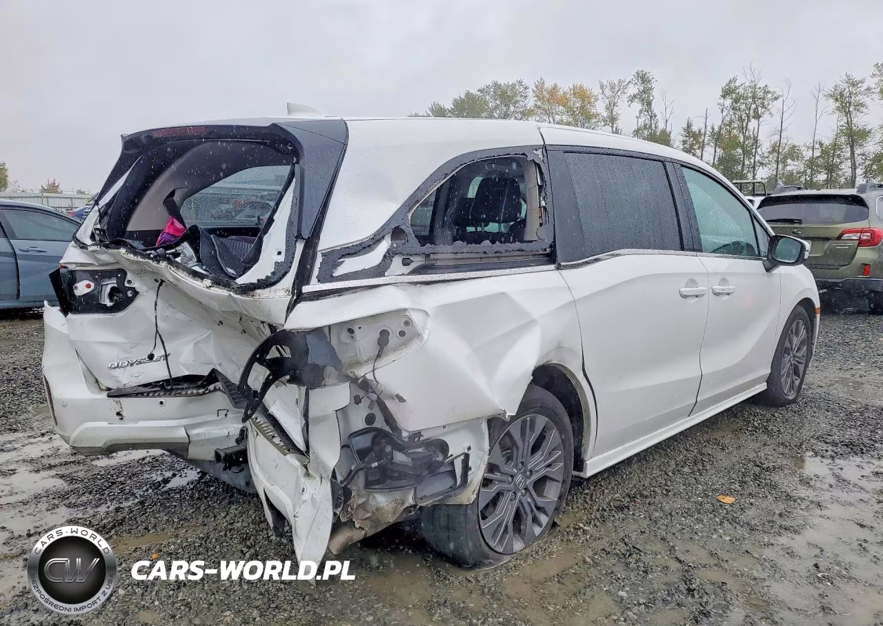 2025 Honda Odyssey Touring VIN:5FNRL6H88SB034350 - 3