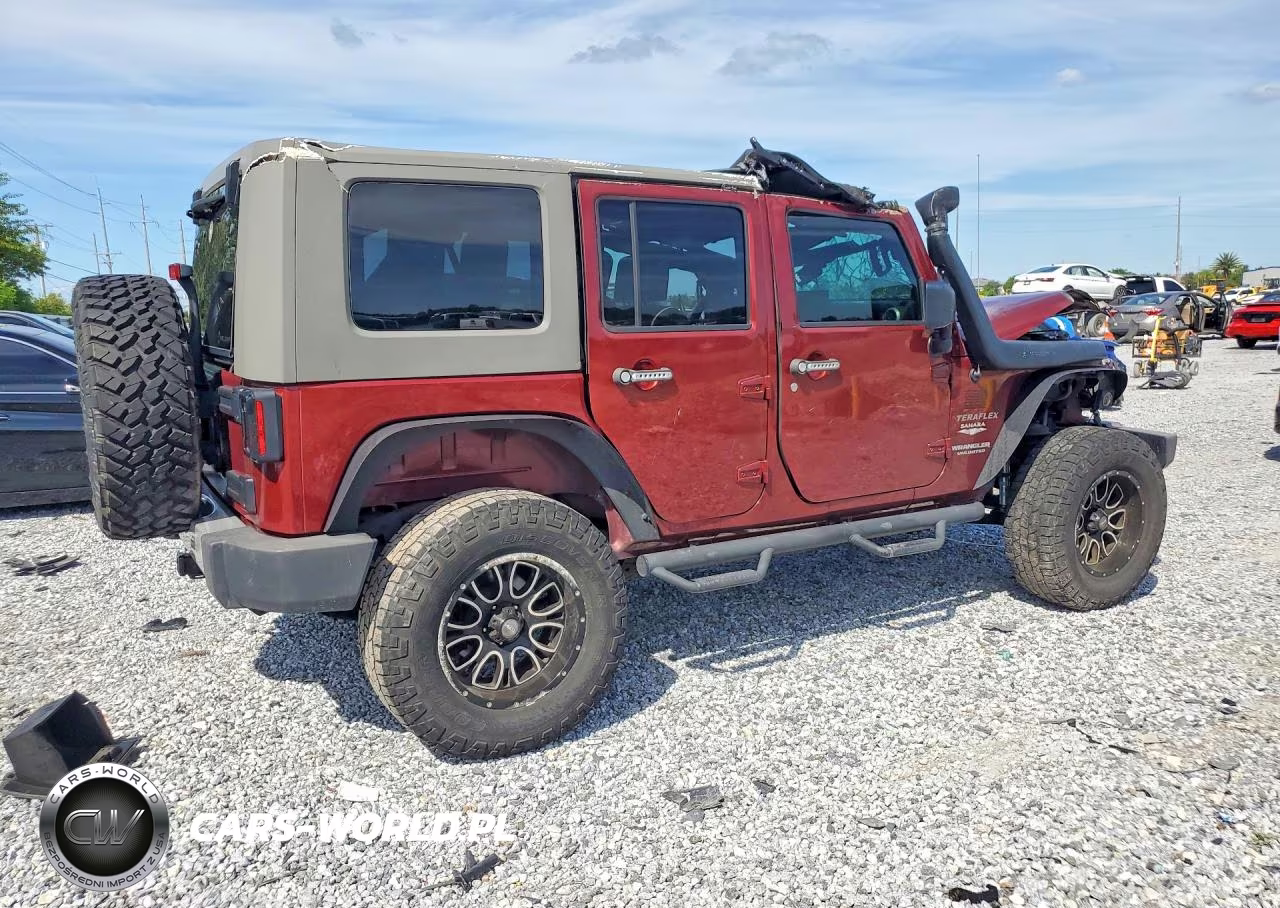 2010 Jeep Wrangler Unlimited Sahara VIN:1J4BA5H18AL230959 - 3