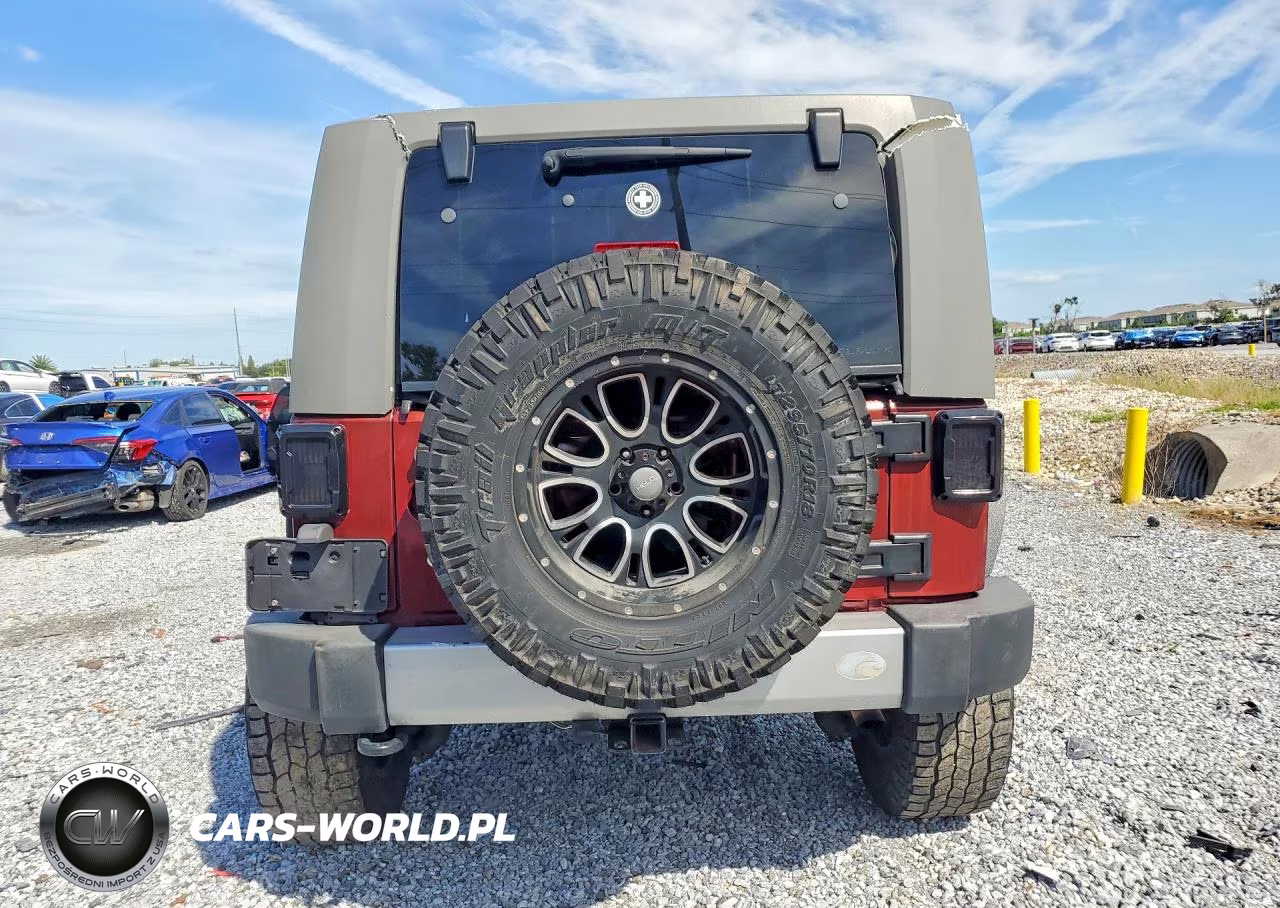 2010 Jeep Wrangler Unlimited Sahara VIN:1J4BA5H18AL230959 - 6