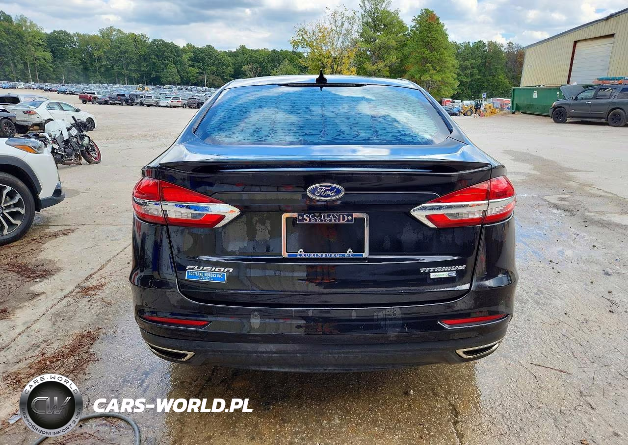 2020 Ford Fusion Titanium VIN:3FA6P0D95LR118439 - 6