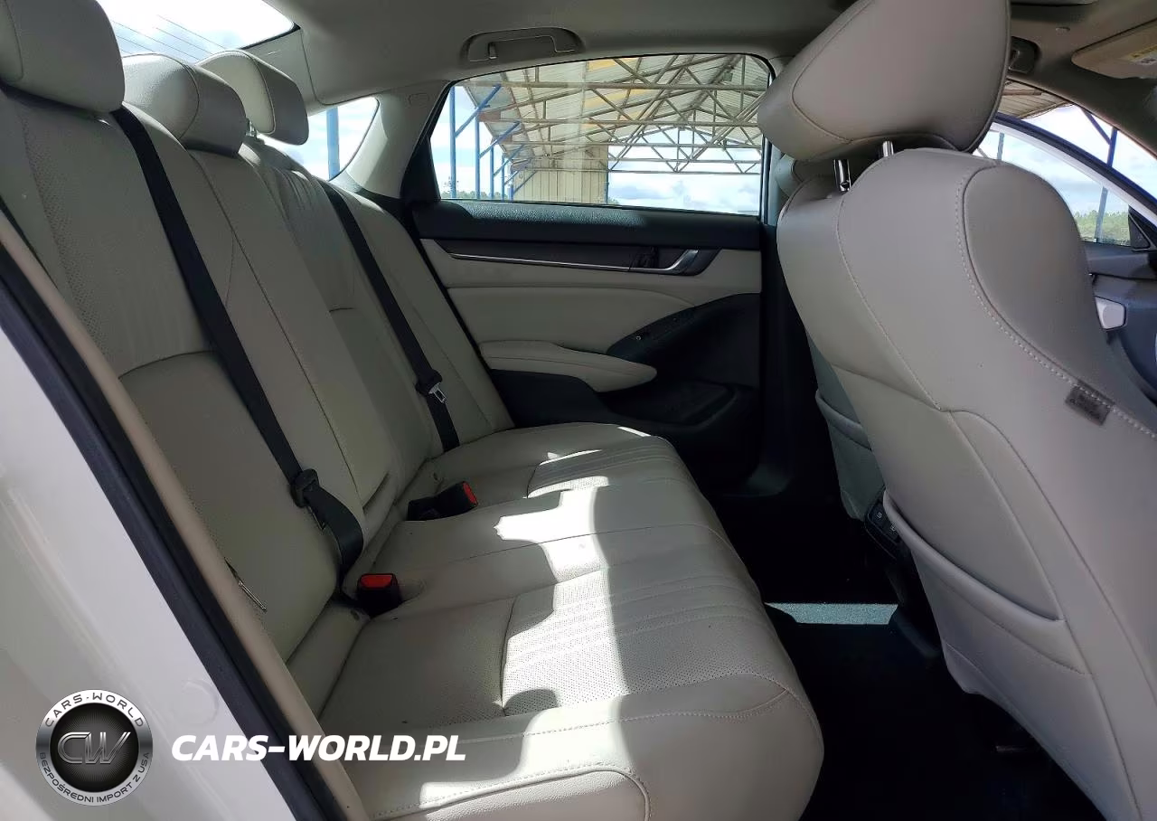 2022 Honda Accord Touring Hybrid VIN:1HGCV3F97NA018228 - 10